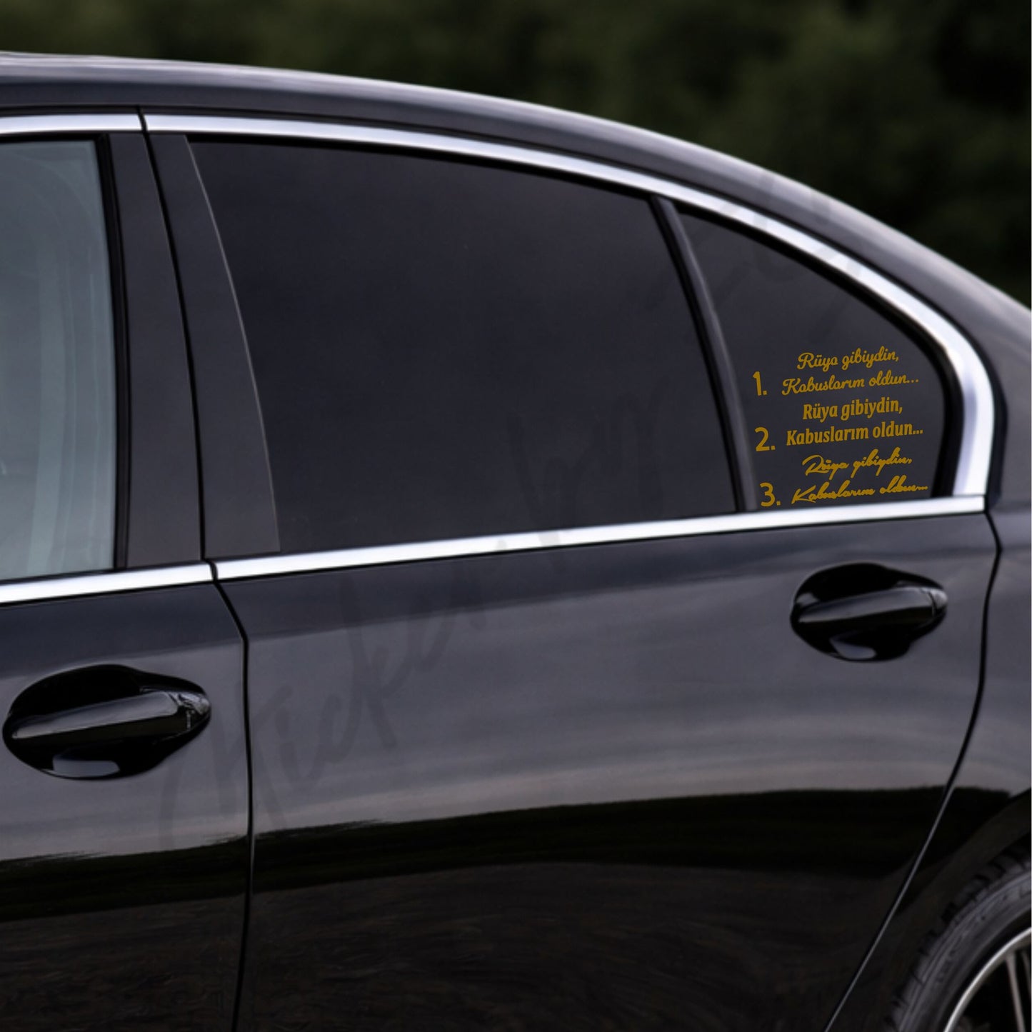 Goldener Rüya gibiydin, Kabuslarım oldun Sticker auf schwarzer Seitenscheibe – hochwertiger türkischer Autoaufkleber im eleganten Look