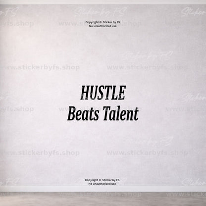 HUSTLE Beats Talent Wandtattoo als moderner Motivationsspruch für die Wand