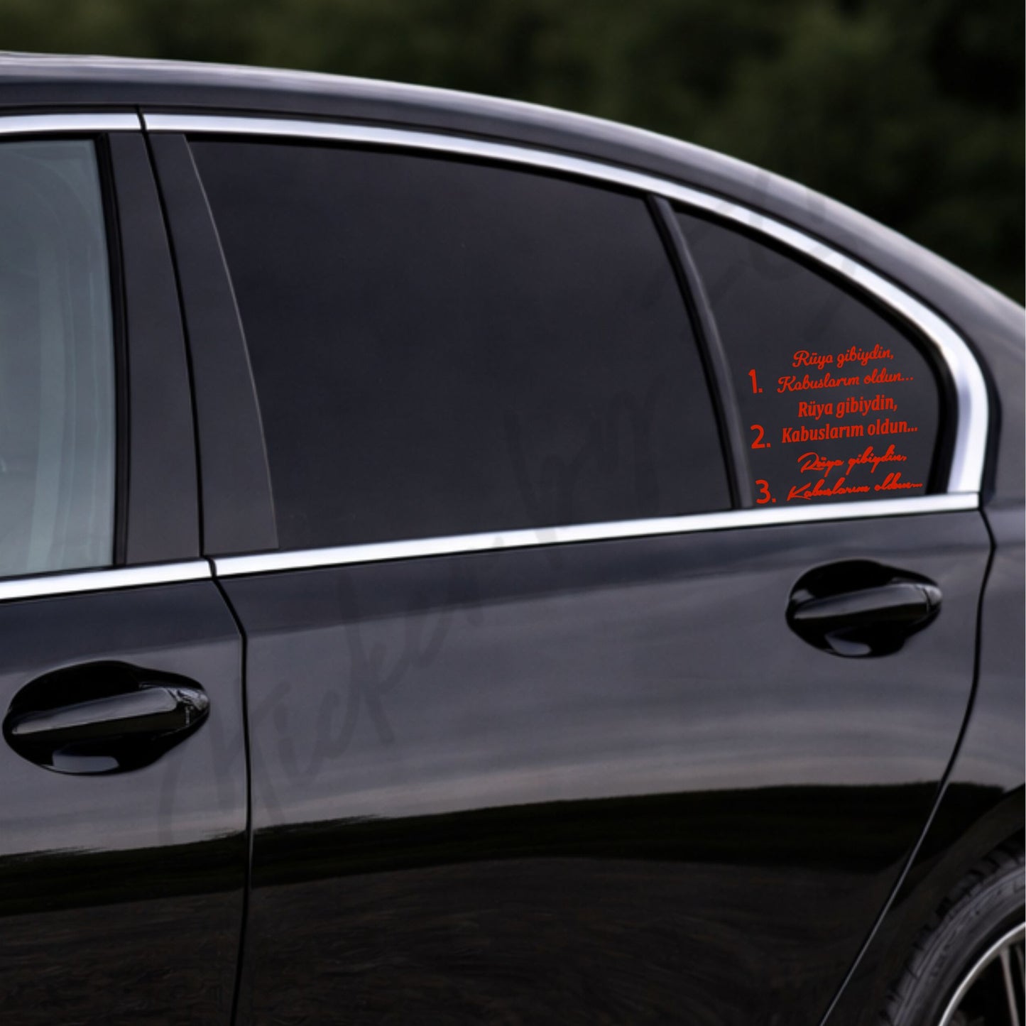 Roter Rüya gibiydin, Kabuslarım oldun Sticker auf schwarzer Seitenscheibe – markanter türkischer Autoaufkleber mit Schriftzug