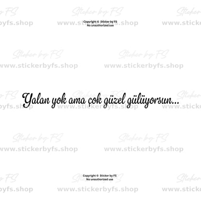 Yalan yok ama çok güzel gülüyorsun Sticker aus dem Song von BLOK3 und Poizi als Vorschau in fünf Farben